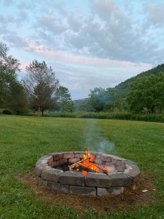 The Maples Apt - King Bed, Pet Friendly, Beautiful Views Ellicottville Esterno foto